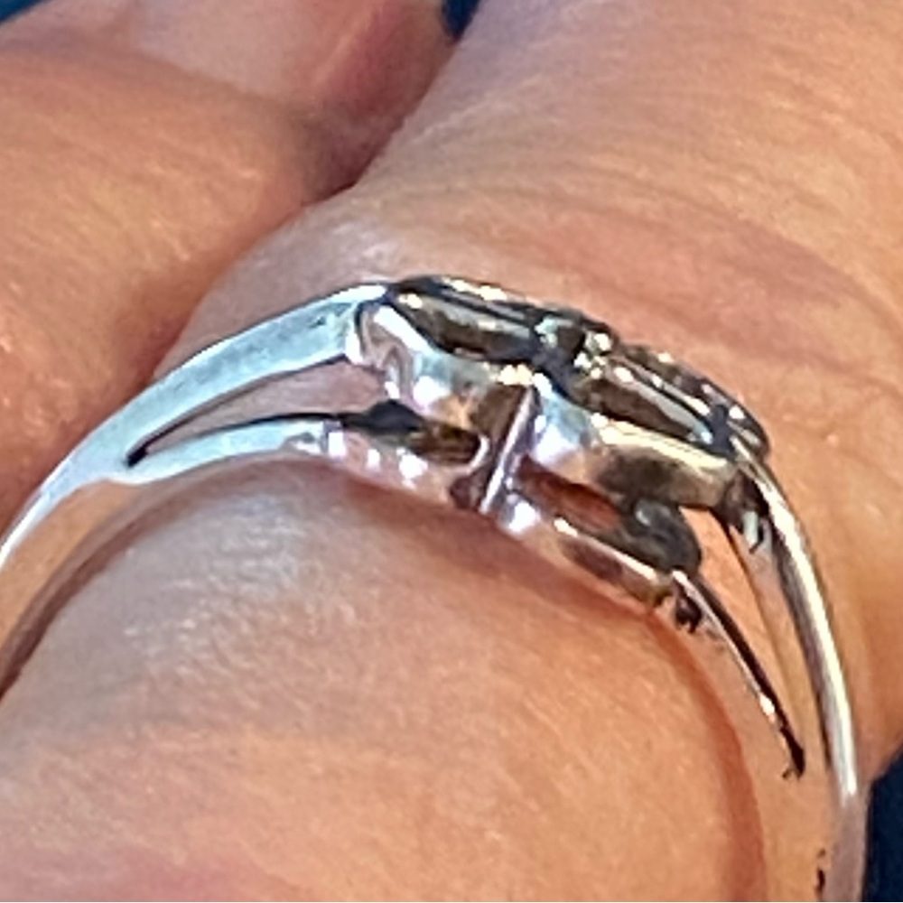 Four Leaf Clover Sterling Silver Ring View 4